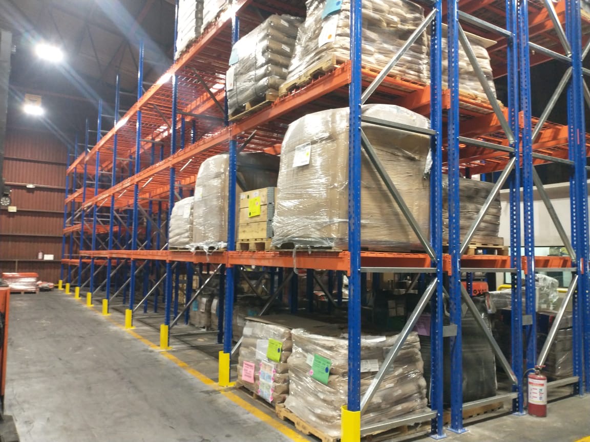 Rack industrial para bodega con estructura metálica